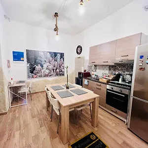 Il Aeroporto di Catania Fontana Rossa