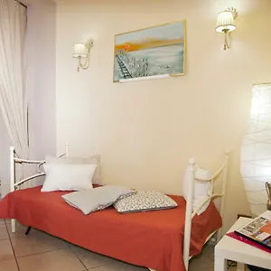Garibaldi Bed & Breakfast Aeroporto di Catania Fontana Rossa